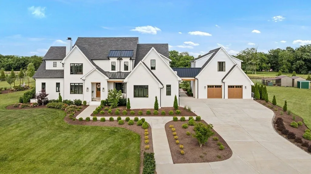 Live Beautifully: A Remarkable $7.95M Tennessee Property Defined by Elegance and Peace 5 4720 Edwardian Trce An Exquisite Tennessee Masterpiece Defined by Timeless Design and Tranquility 1