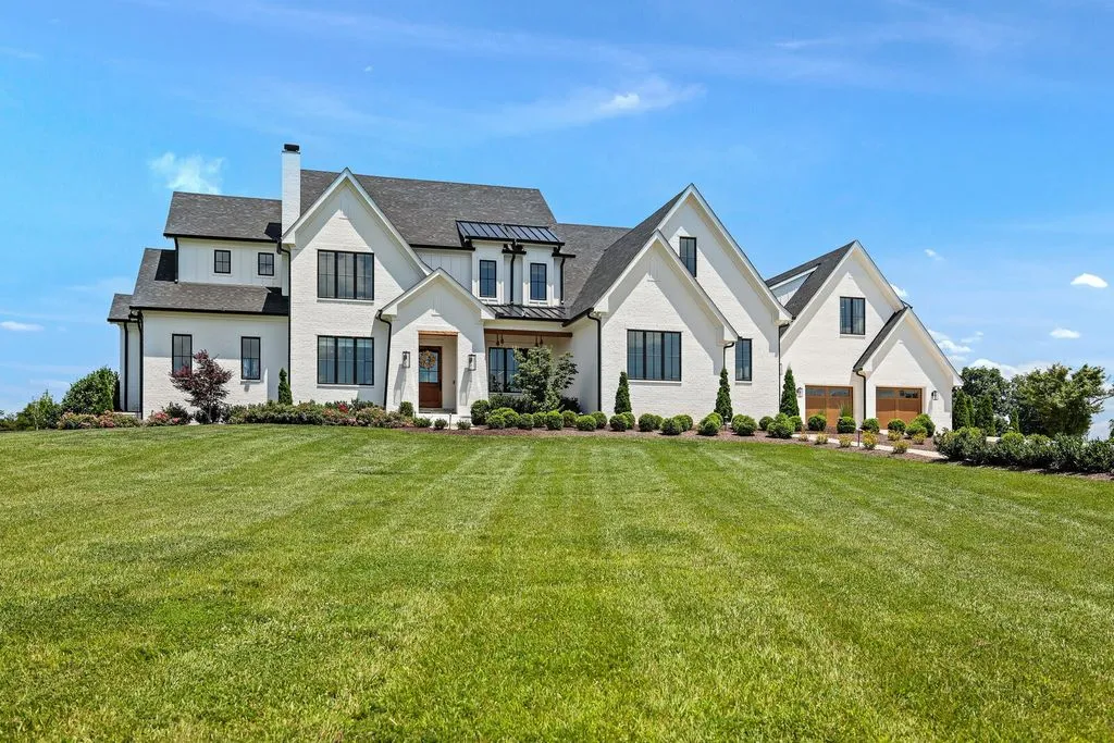 Live Beautifully: A Remarkable $7.95M Tennessee Property Defined by Elegance and Peace 22 4720 Edwardian Trce An Exquisite Tennessee Masterpiece Defined by Timeless Design and Tranquility 2