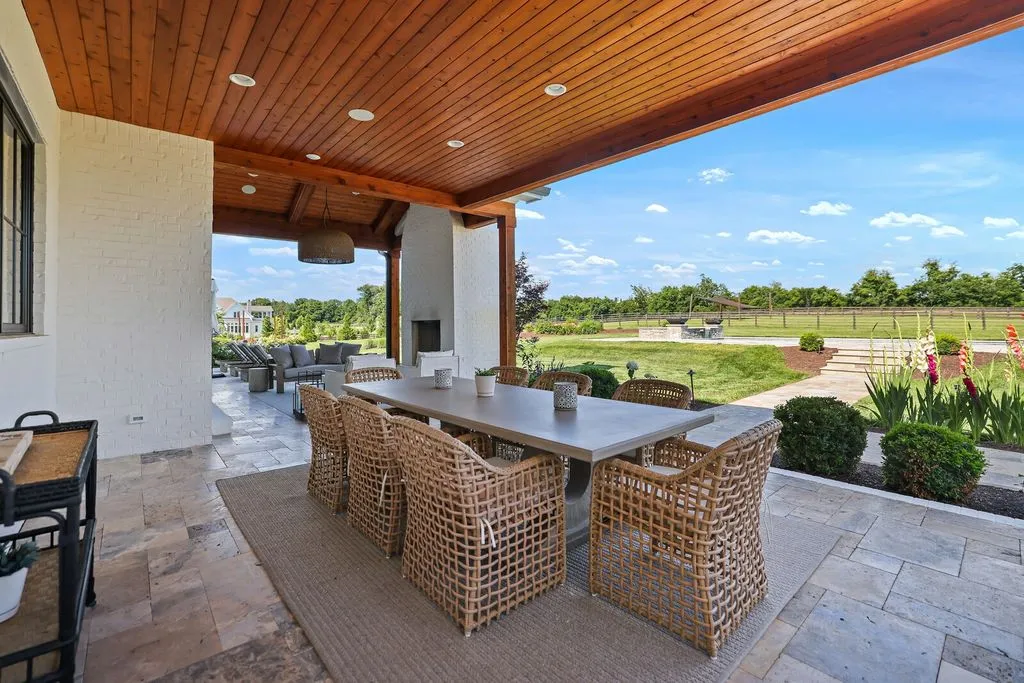 Live Beautifully: A Remarkable $7.95M Tennessee Property Defined by Elegance and Peace 17 4720 Edwardian Trce An Exquisite Tennessee Masterpiece Defined by Timeless Design and Tranquility 21