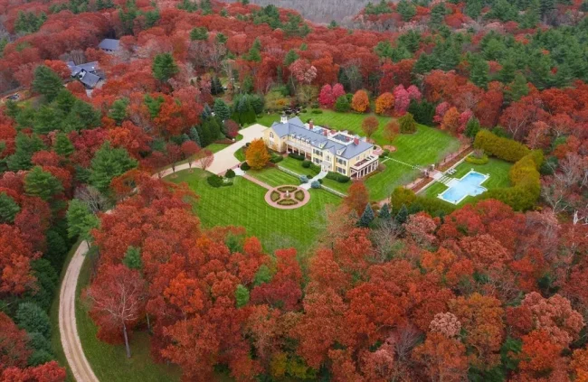 Timeless Georgian Revival Estate on 23.5 Acres in Massachusetts Seeks $10.89 Million