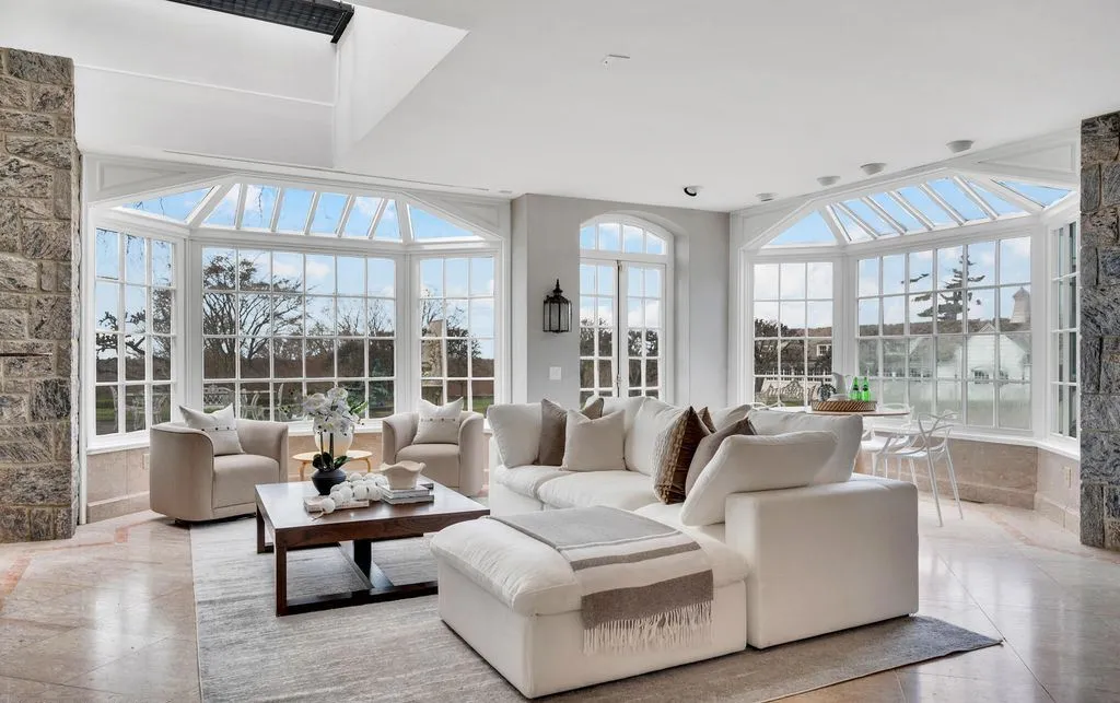 Greenwich Backcountry Masterpiece: Robin Hill Farm & Smokey Hill Farm Listed for $24 Million 20 5 7 John St An Extraordinary Dual Parcel Estate Redefining Elite Living in Greenwich 12