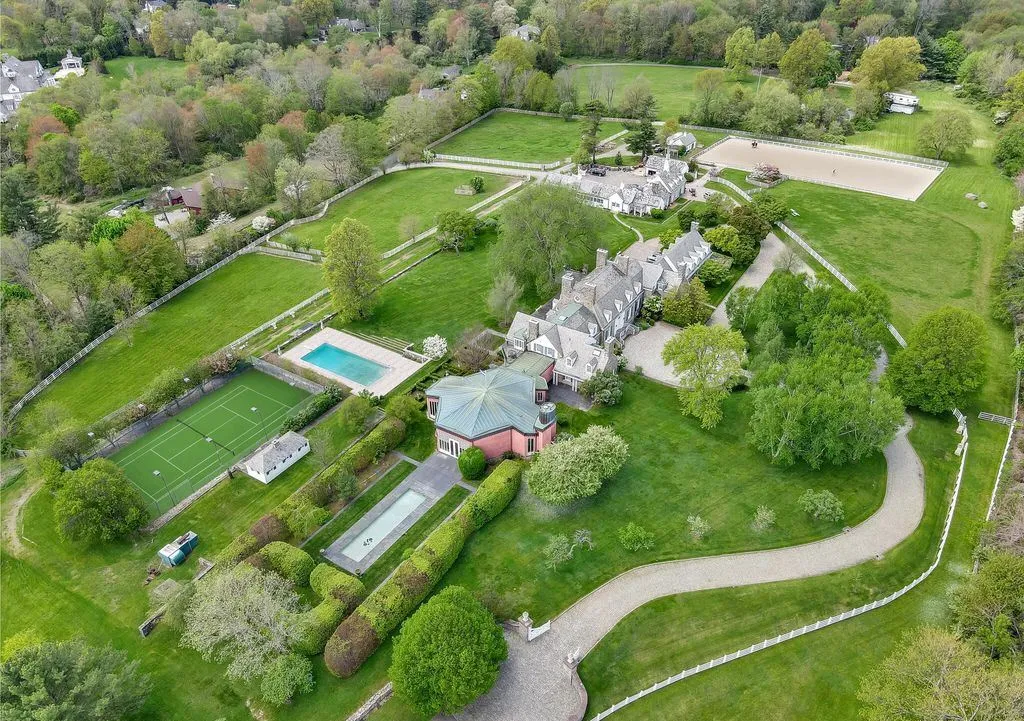 Greenwich Backcountry Masterpiece: Robin Hill Farm & Smokey Hill Farm Listed for $24 Million 13 5 7 John St An Extraordinary Dual Parcel Estate Redefining Elite Living in Greenwich 17