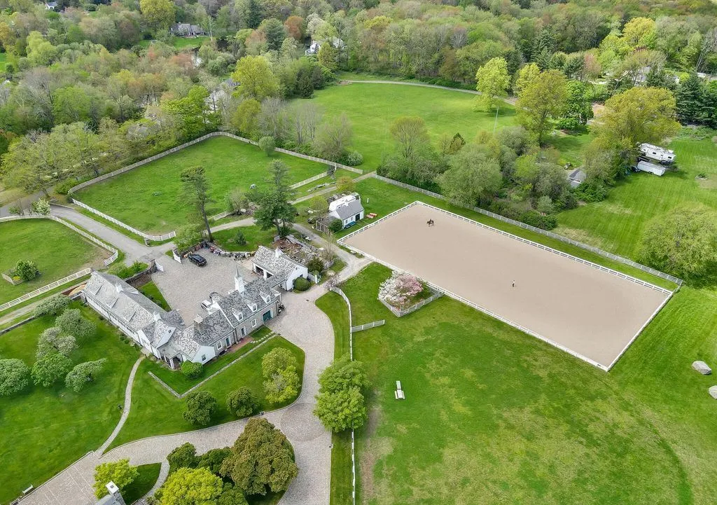Greenwich Backcountry Masterpiece: Robin Hill Farm & Smokey Hill Farm Listed for $24 Million 14 5 7 John St An Extraordinary Dual Parcel Estate Redefining Elite Living in Greenwich 18