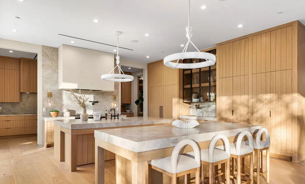 A Distinguished $10,995,000 California Design Masterpiece 10 5345 Encino Ave An Exceptional California Residence of Rare Distinction 6