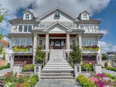 A Bayfront Masterpiece With Dock Frontage in New Jersey Lists for $12,995,000 4 55 Walnut Rd Unveils a Stunning Bayfront Masterpiece With Water and Dock Frontage 1