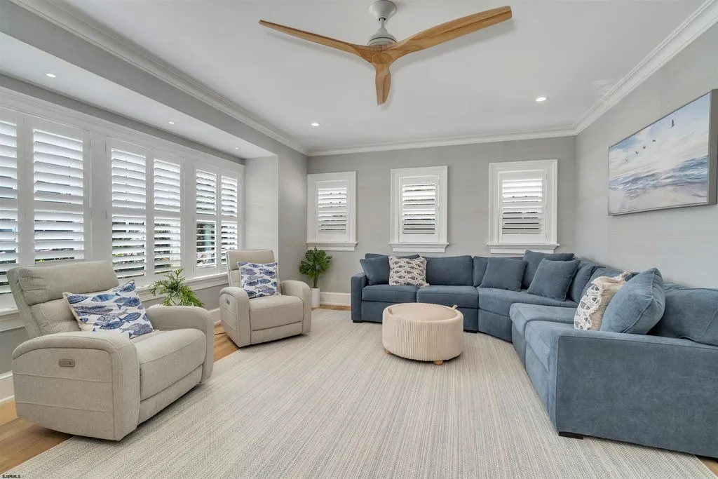 A Bayfront Masterpiece With Dock Frontage in New Jersey Lists for $12,995,000 20 55 Walnut Rd Unveils a Stunning Bayfront Masterpiece With Water and Dock Frontage 16