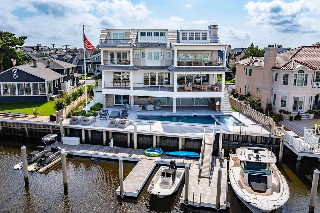 A Bayfront Masterpiece With Dock Frontage in New Jersey Lists for $12,995,000 26 55 Walnut Rd Unveils a Stunning Bayfront Masterpiece With Water and Dock Frontage 22