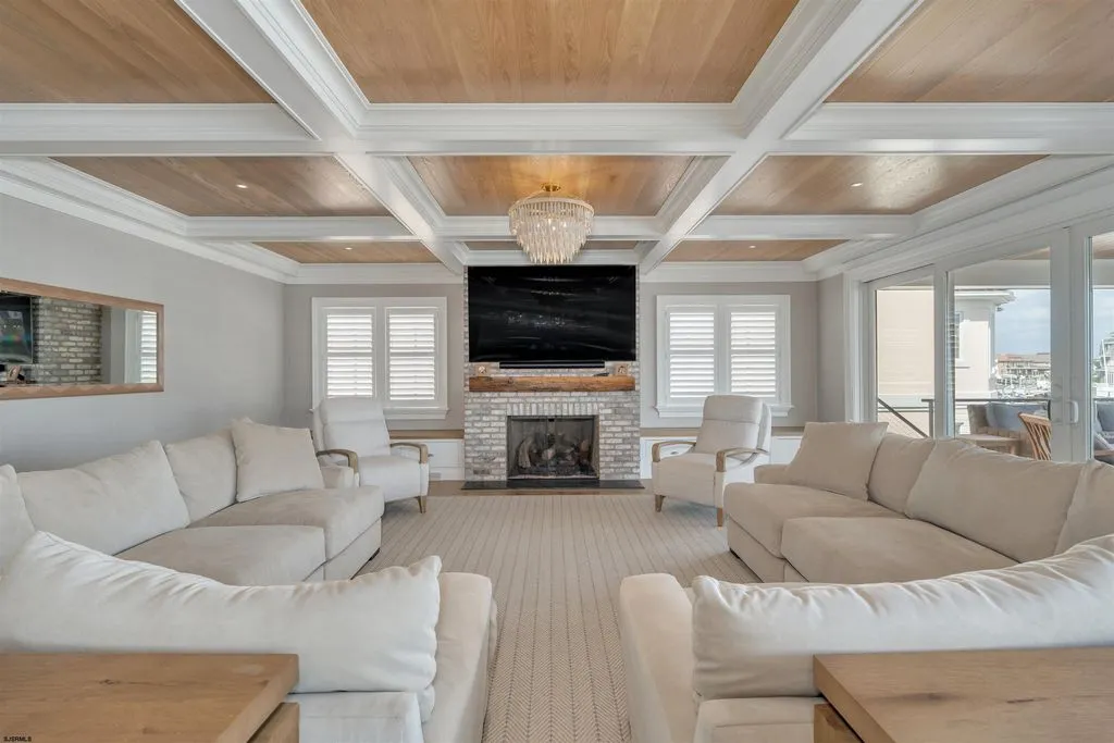 A Bayfront Masterpiece With Dock Frontage in New Jersey Lists for $12,995,000 10 55 Walnut Rd Unveils a Stunning Bayfront Masterpiece With Water and Dock Frontage 6