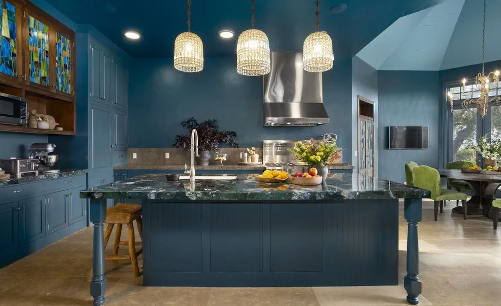 Scenic California Retreat Delivering Dazzling City Lights and Mountain Views for $17.9 Million 23 5535 Dixon Trail Rd A Spectacular California Estate Offering Mesmerizing City and Mountain Views 11