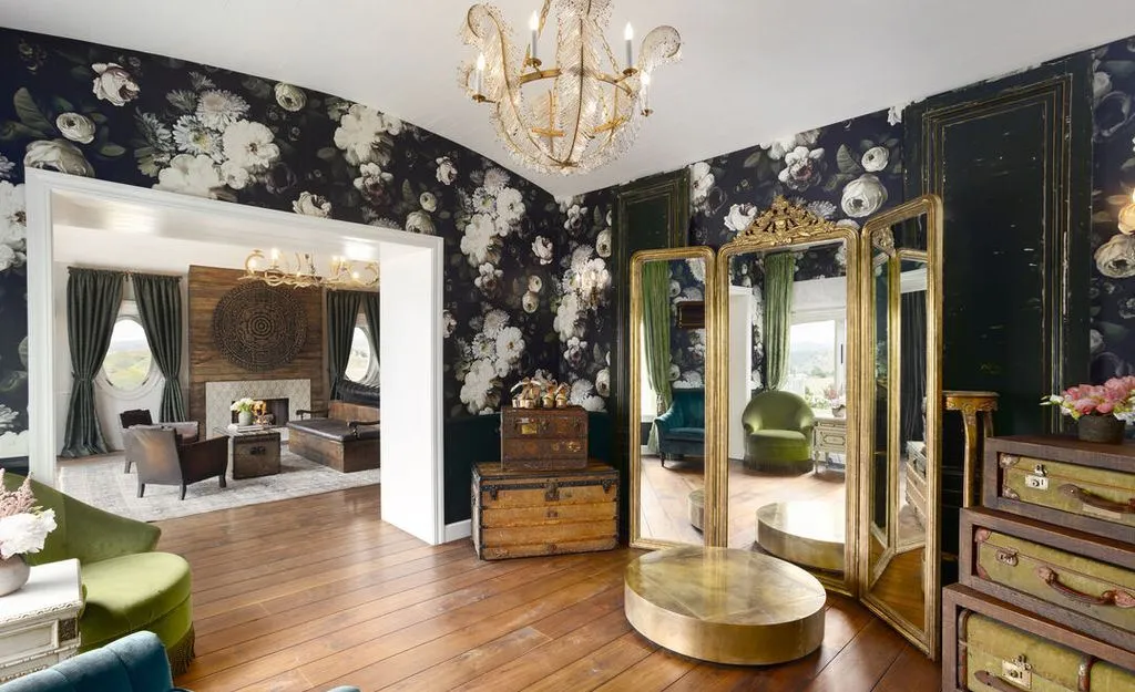 Scenic California Retreat Delivering Dazzling City Lights and Mountain Views for $17.9 Million 26 5535 Dixon Trail Rd A Spectacular California Estate Offering Mesmerizing City and Mountain Views 14