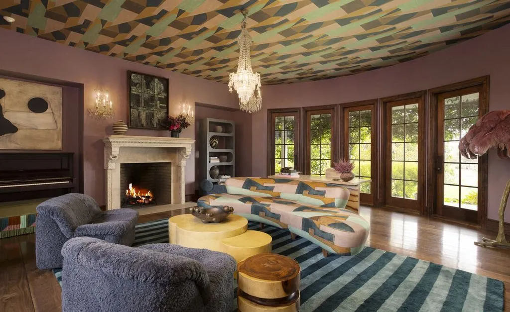 Scenic California Retreat Delivering Dazzling City Lights and Mountain Views for $17.9 Million 10 5535 Dixon Trail Rd A Spectacular California Estate Offering Mesmerizing City and Mountain Views 6