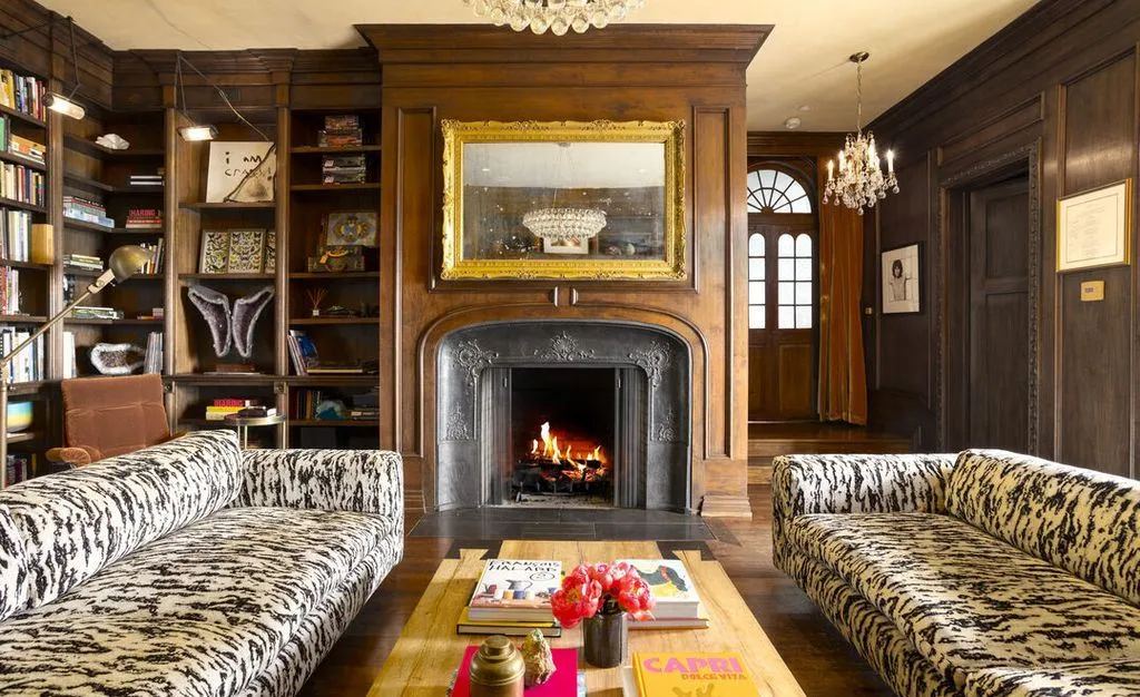 Scenic California Retreat Delivering Dazzling City Lights and Mountain Views for $17.9 Million 20 5535 Dixon Trail Rd A Spectacular California Estate Offering Mesmerizing City and Mountain Views 8