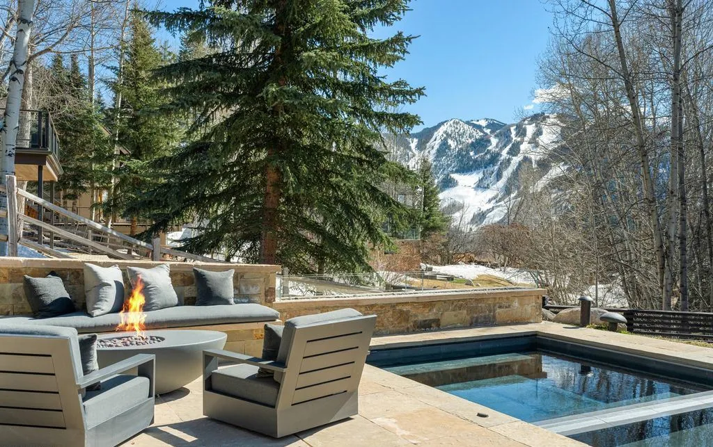 A Magnificent Colorado Retreat Showcasing Rustic Sophistication, and Modern Refinement for $23 Million 25 62 Bennett Ct A Magnificent Colorado Retreat Showcasing Scenic Mountain Views and Refined Rustic Modern Design 12