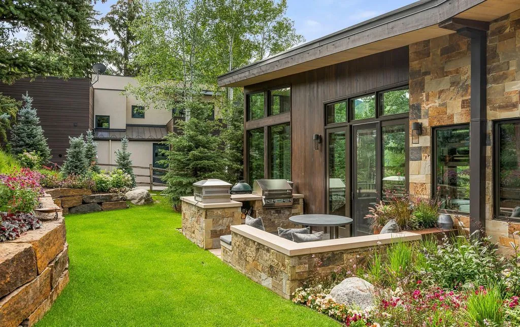 A Magnificent Colorado Retreat Showcasing Rustic Sophistication, and Modern Refinement for $23 Million 27 62 Bennett Ct A Magnificent Colorado Retreat Showcasing Scenic Mountain Views and Refined Rustic Modern Design 24