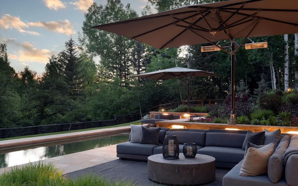 A Magnificent Colorado Retreat Showcasing Rustic Sophistication, and Modern Refinement for $23 Million 26 62 Bennett Ct A Magnificent Colorado Retreat Showcasing Scenic Mountain Views and Refined Rustic Modern Design 5