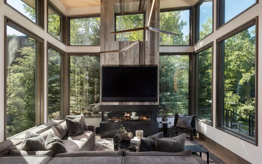 A Magnificent Colorado Retreat Showcasing Rustic Sophistication, and Modern Refinement for $23 Million 10 62 Bennett Ct A Magnificent Colorado Retreat Showcasing Scenic Mountain Views and Refined Rustic Modern Design 7