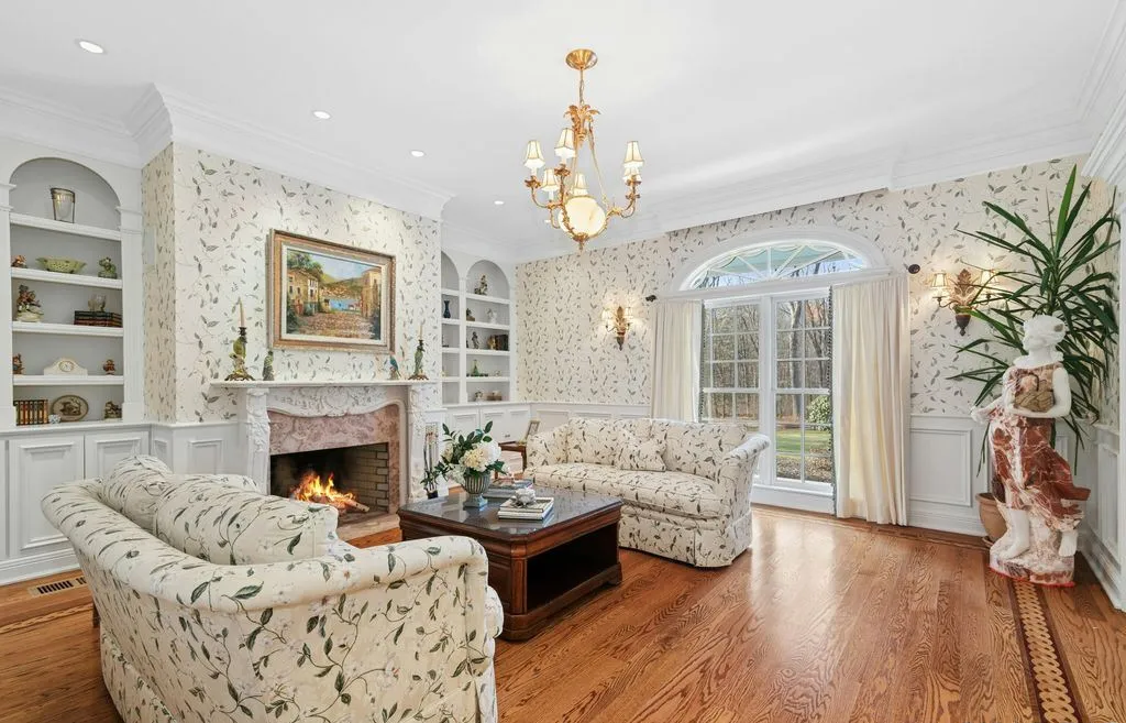 A Rare Connecticut Estate: Plantation-Style Colonial Living Across 39.23 Acres for $8.6M 11 63 Turney Road An Extraordinary 39.23 Acre Plantation Style Colonial in Connecticut 10