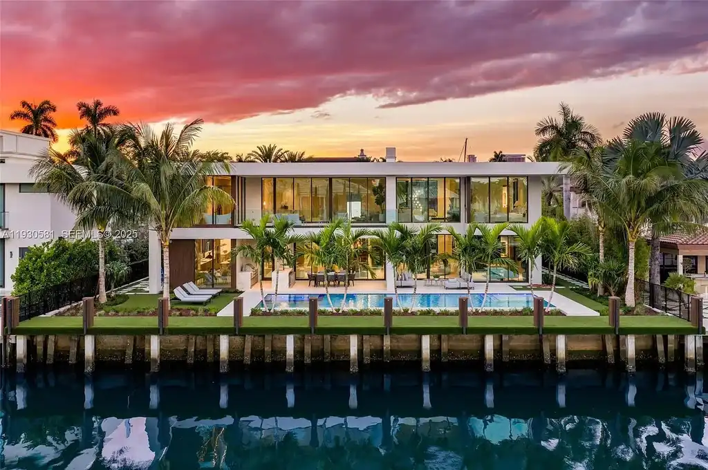 $13 Million New Waterfront Estate with 100 Feet of Ocean Access in Fort Lauderdale’s Las Olas Isles 5 New construction home in Fort Lauderdale for sale with 100 feet of ocean-access canal at Las Olas Isles