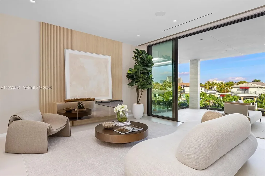 $13 Million New Waterfront Estate with 100 Feet of Ocean Access in Fort Lauderdale’s Las Olas Isles 12 New construction home in Fort Lauderdale for sale with 100 feet of ocean-access canal at Las Olas Isles