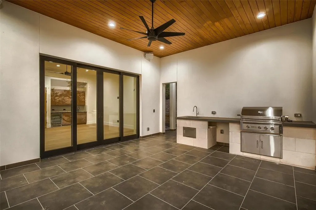 6412 Lantern View Dr Stunning Texas Home with Unobstructed Lake Travis Panoramas 22