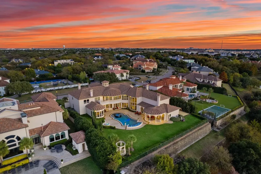 A Venetian Inspired Plano Estate Lists for 7.5 Million as a Rare Architectural Masterpiece in Kings Gate 18 6509 Sudbury Rd Plano TX 7502421