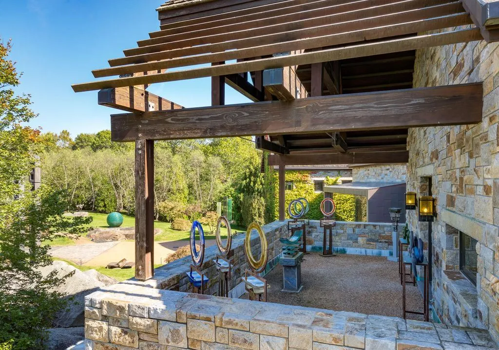 71 N Porchuck Rd An Extraordinary One of a Kind Stone and Glass Connecticut Residence 17