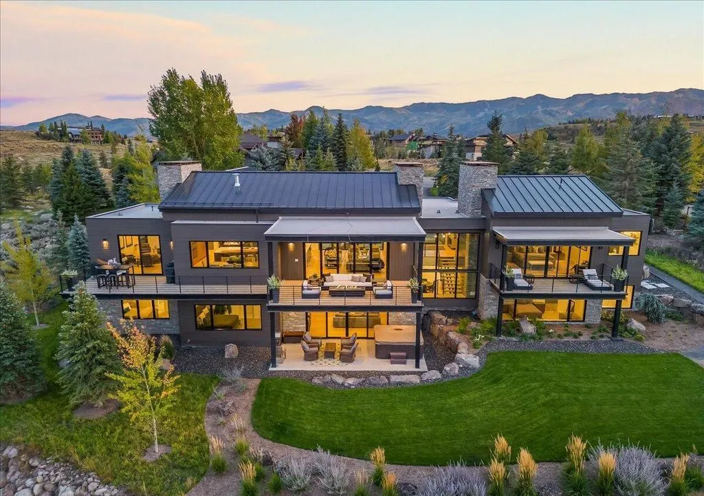 A Remarkable $8,195,000 Utah Home Where Modern Design Meets Relaxed Luxury 5 7474 Foxglove Ct A Stunning Contemporary Masterpiece Defining Refined Utah Luxury 1