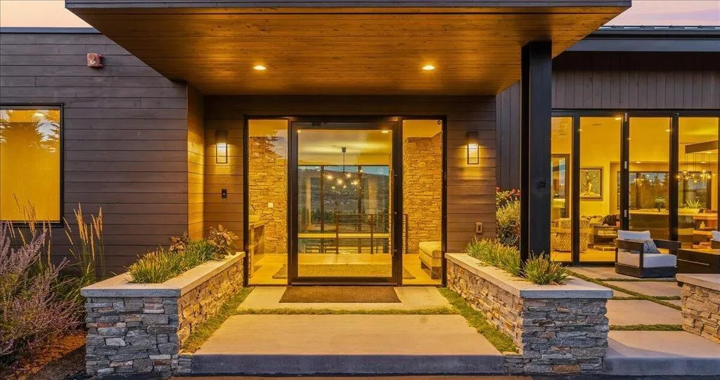 A Remarkable $8,195,000 Utah Home Where Modern Design Meets Relaxed Luxury 7 7474 Foxglove Ct A Stunning Contemporary Masterpiece Defining Refined Utah Luxury 3