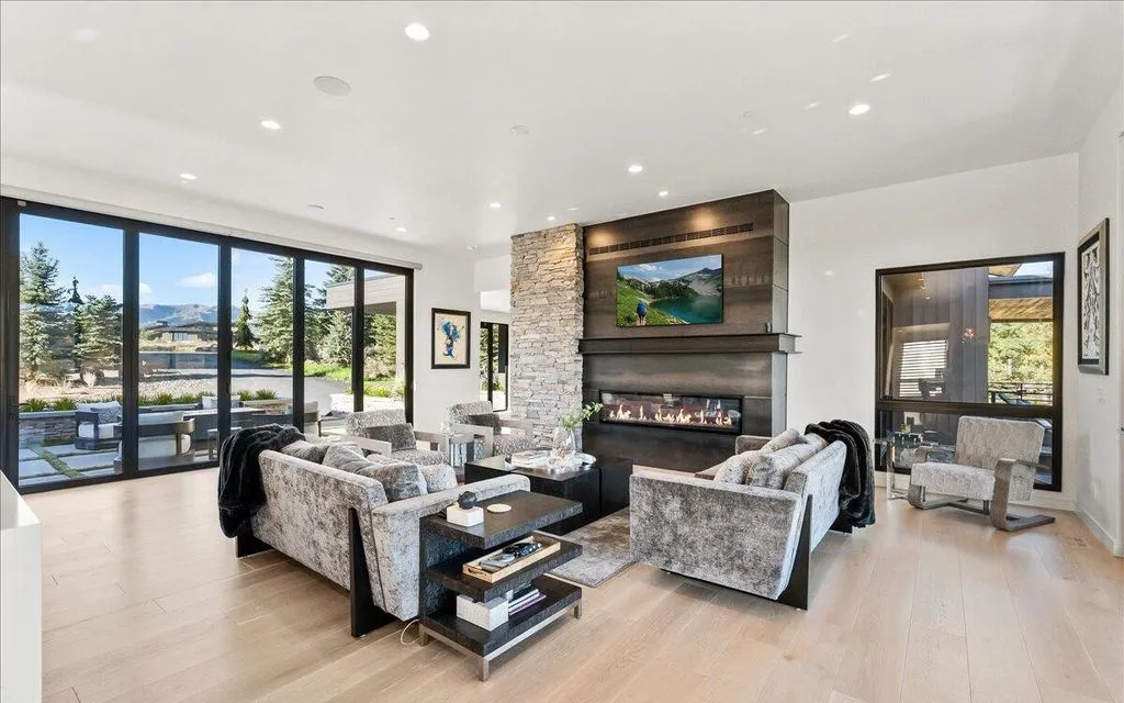 A Remarkable $8,195,000 Utah Home Where Modern Design Meets Relaxed Luxury 9 7474 Foxglove Ct A Stunning Contemporary Masterpiece Defining Refined Utah Luxury 5