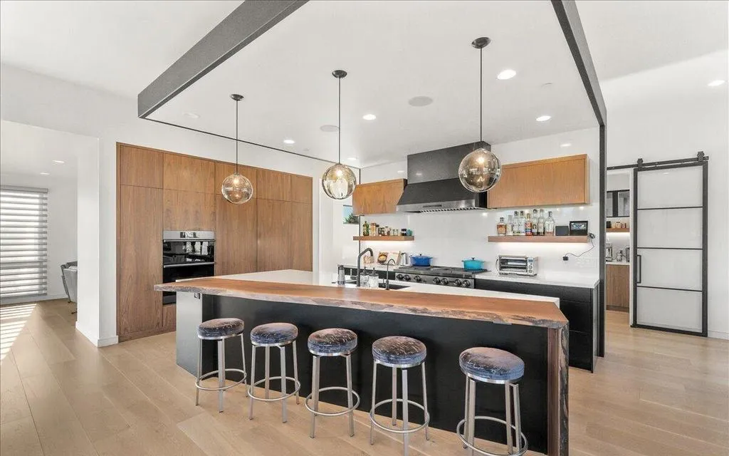 A Remarkable $8,195,000 Utah Home Where Modern Design Meets Relaxed Luxury 11 7474 Foxglove Ct A Stunning Contemporary Masterpiece Defining Refined Utah Luxury 7