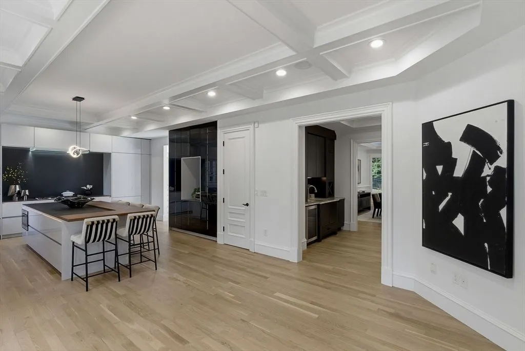 Massachusetts Home with Refined Updates and Exceptional Style Listed at $6,649,000 20 88 Cutler Ln A Stunning Elegantly Updated Massachusetts Estate Asking 6649000 17