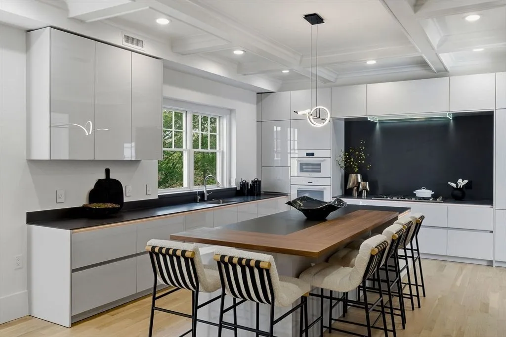 Massachusetts Home with Refined Updates and Exceptional Style Listed at $6,649,000 22 88 Cutler Ln A Stunning Elegantly Updated Massachusetts Estate Asking 6649000 19