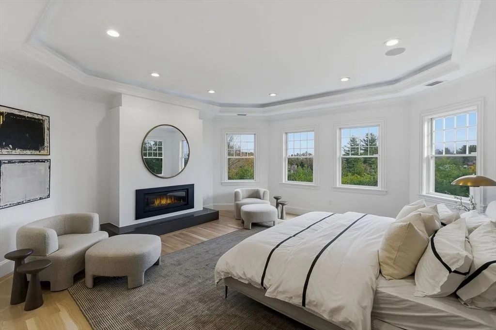 Massachusetts Home with Refined Updates and Exceptional Style Listed at $6,649,000 24 88 Cutler Ln A Stunning Elegantly Updated Massachusetts Estate Asking 6649000 23