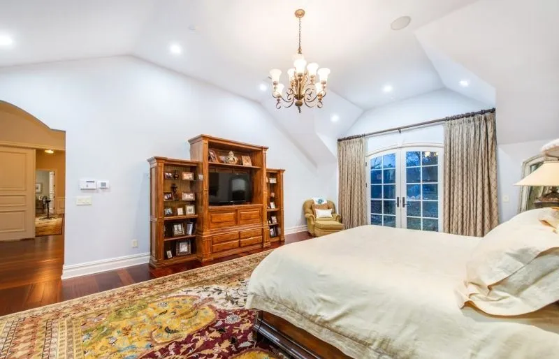 A Remarkable New Jersey Retreat Offering Sweeping Mountain Vistas for $3,695,000 19 9 Beechtree Ln A Breathtaking New Jersey Residence with Sweeping Mountain Views 15