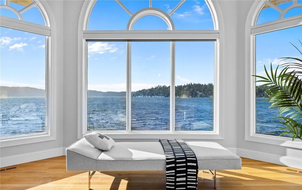 An Extraordinary Gated Waterfront Masterpiece Offering Timeless Views and Modern Ease at $6.5M 9 A Magnificent Waterfront Escape at 2819 E Lake Sammamish Parkway NE Blends Modern Comfort with Endless Lake Views 5