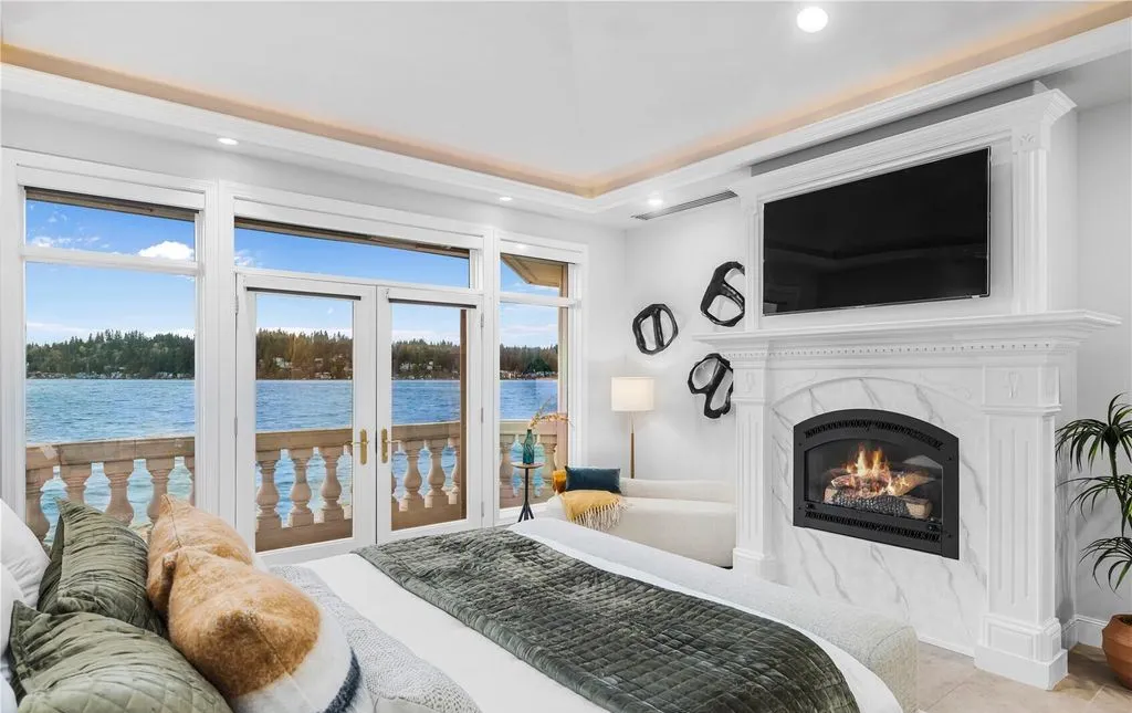 An Extraordinary Gated Waterfront Masterpiece Offering Timeless Views and Modern Ease at $6.5M 11 A Magnificent Waterfront Escape at 2819 E Lake Sammamish Parkway NE Blends Modern Comfort with Endless Lake Views 7