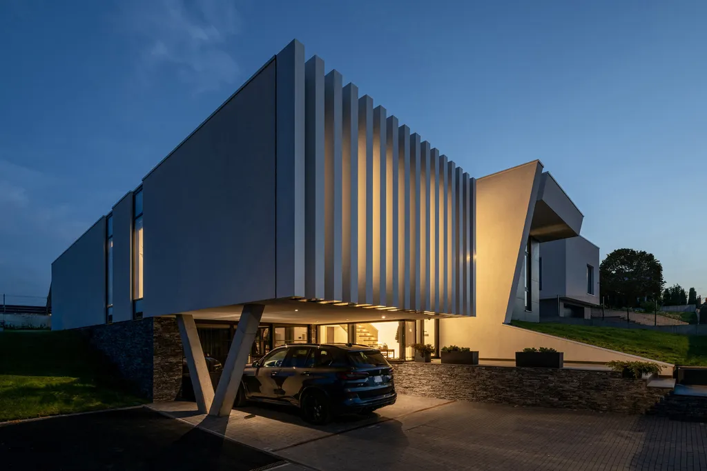 Futuristic House by ArchLAB Studio, Human-Scale Modern Living Within an Urban Context 7 Futuristic House by ArchLAB Studio Human Scale Modern Living Within an Urban Context 5