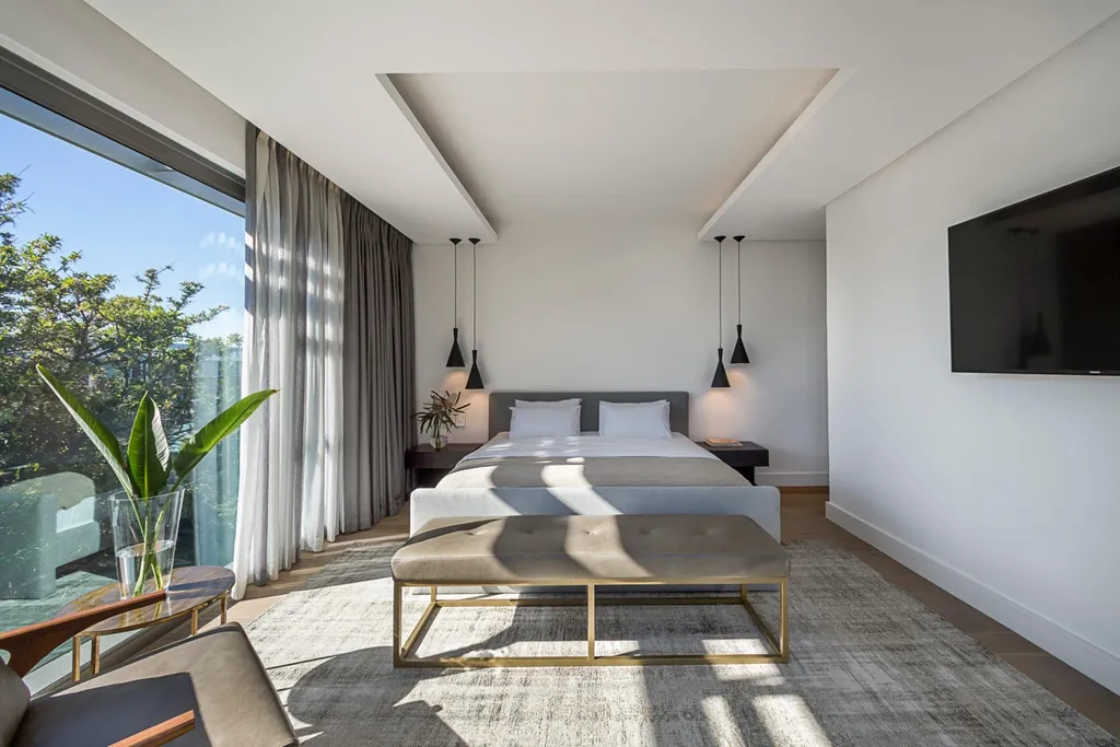 NW 57 House by GSQUARED Architects, Reimagining Family Living Through Openness and Landscape 7 NW 57 House by GSQUARED Architects, Reimagining Family Living Through Openness and Landscape