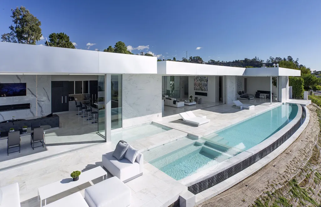 Williams I House by McClean Design, A Marble-Clad Entertaining Pavilion Above Los Angeles 1 Williams I House by McClean Design, A Marble-Clad Entertaining Pavilion Above Los Angeles