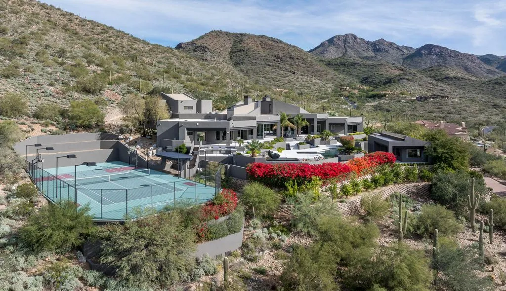 An Extraordinary Private-Mountain Estate in Arizona Delivers Architectural Drama at $9.9M 6 10324 E Calle De Las Brisas 2