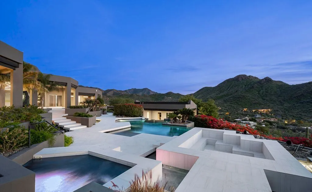 An Extraordinary Private-Mountain Estate in Arizona Delivers Architectural Drama at $9.9M 26 10324 E Calle De Las Brisas 6