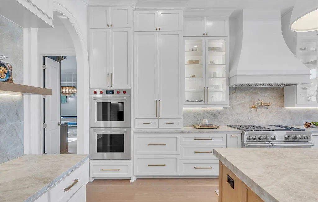 A Modern French–Inspired Oklahoma Estate Designed for Refined Living, Asking $3M 17 10819 218th Ave A Grand Modern French–Inspired Estate Blending Luxury and Livability at 3M 13