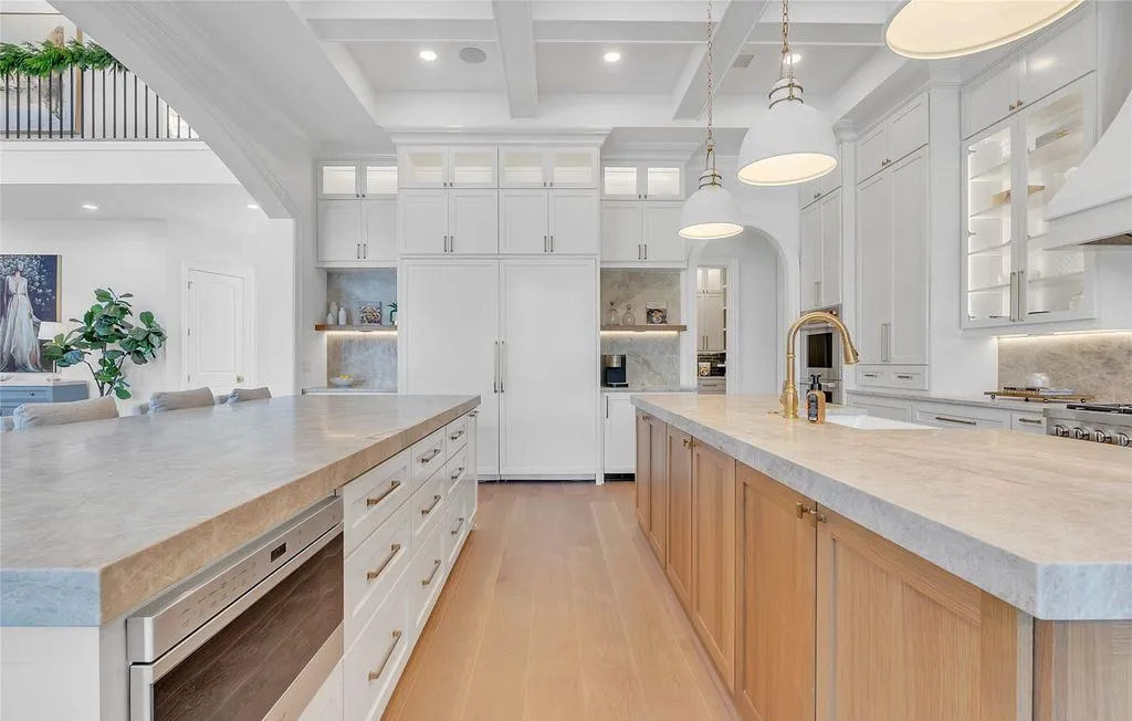 A Modern French–Inspired Oklahoma Estate Designed for Refined Living, Asking $3M 18 10819 218th Ave A Grand Modern French–Inspired Estate Blending Luxury and Livability at 3M 14