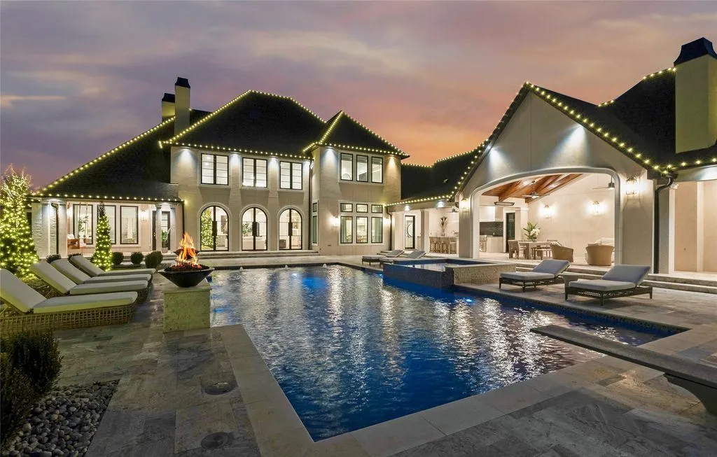 A Modern French–Inspired Oklahoma Estate Designed for Refined Living, Asking $3M 19 10819 218th Ave A Grand Modern French–Inspired Estate Blending Luxury and Livability at 3M 24