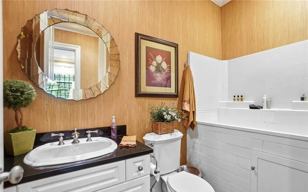 An Exceptional Stately Colonial Estate with Custom Finishes Lists for $2.35M in Ohio 18 109 Castle Pines Ct A Monumental Stately Colonial Trophy Estate 15 1