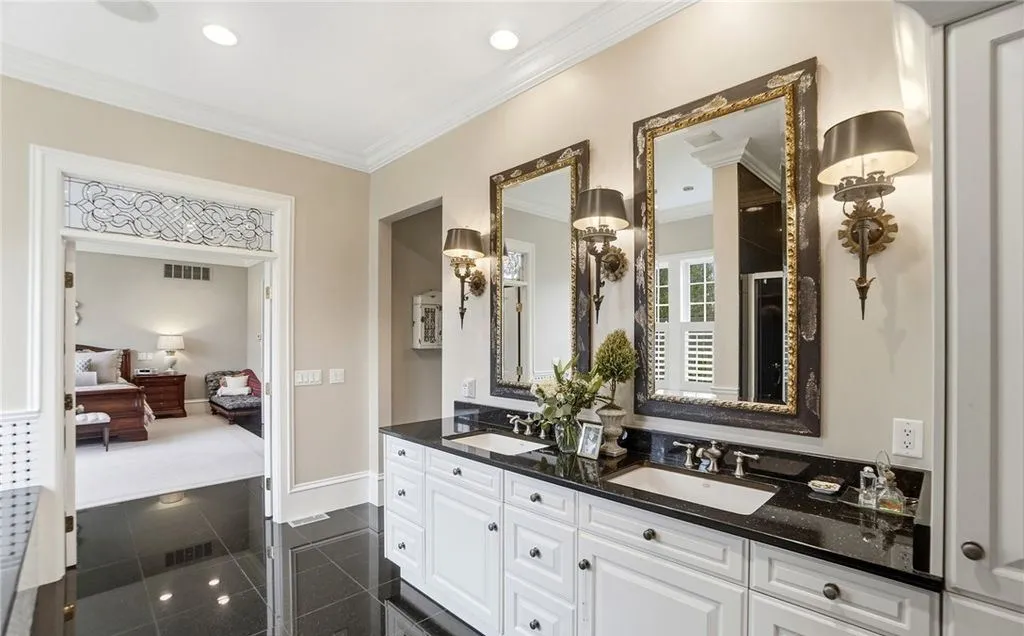 An Exceptional Stately Colonial Estate with Custom Finishes Lists for $2.35M in Ohio 21 109 Castle Pines Ct A Monumental Stately Colonial Trophy Estate 19