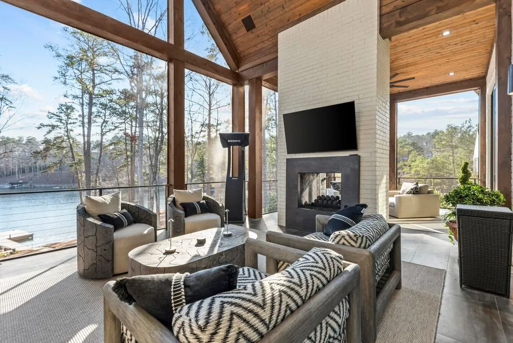 An Exceptional Lakefront Estate by Heirloom Builders Lists for $7.499M in Georgia 15 1131 Neary Rdg An Extraordinary Lakefront Estate Crafted by Heirloom Builders 14
