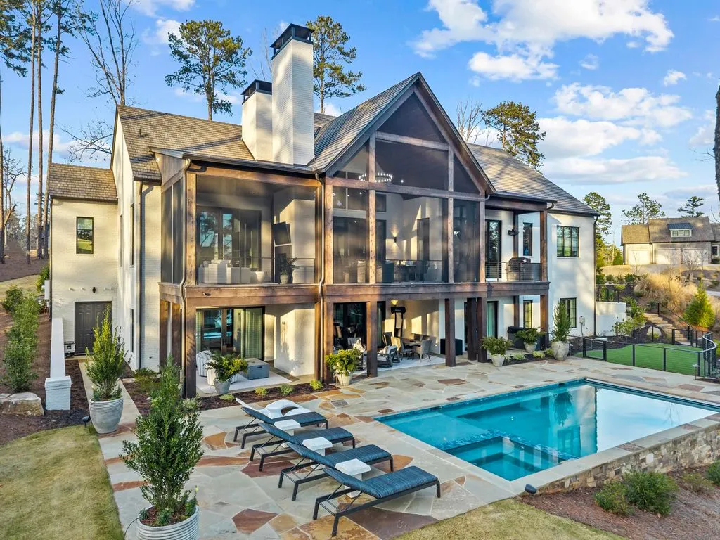 An Exceptional Lakefront Estate by Heirloom Builders Lists for $7.499M in Georgia 6 1131 Neary Rdg An Extraordinary Lakefront Estate Crafted by Heirloom Builders 3