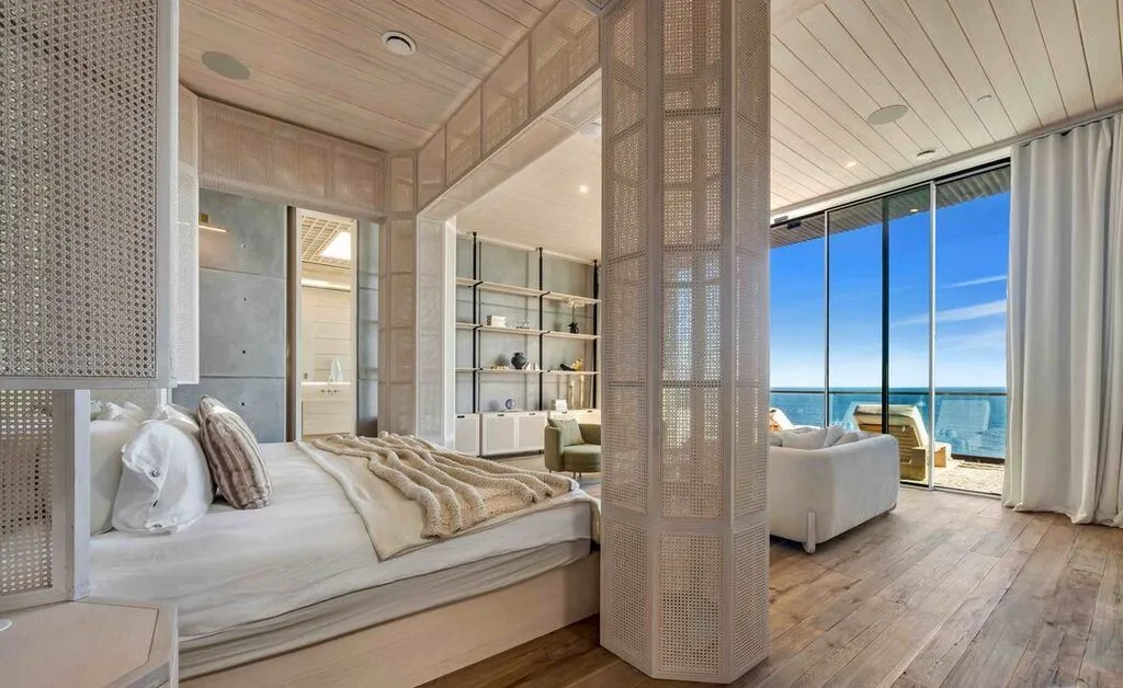 A Once-in-a-Generation California Masterpiece by Kris Halliday Lists for $34,999,000 21 11824 Ellice St Showcases a Breathtaking Kris Halliday–Designed Architectural Marvel 18