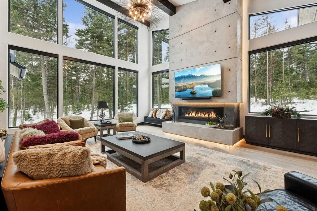 A Paramount Montana Estate Showcasing Mountain-Modern Luxury Lists for $11.9M 7 121 Whitefish Forest Loop A World Class Mountain Modern Estate Defining Montana Luxury 3